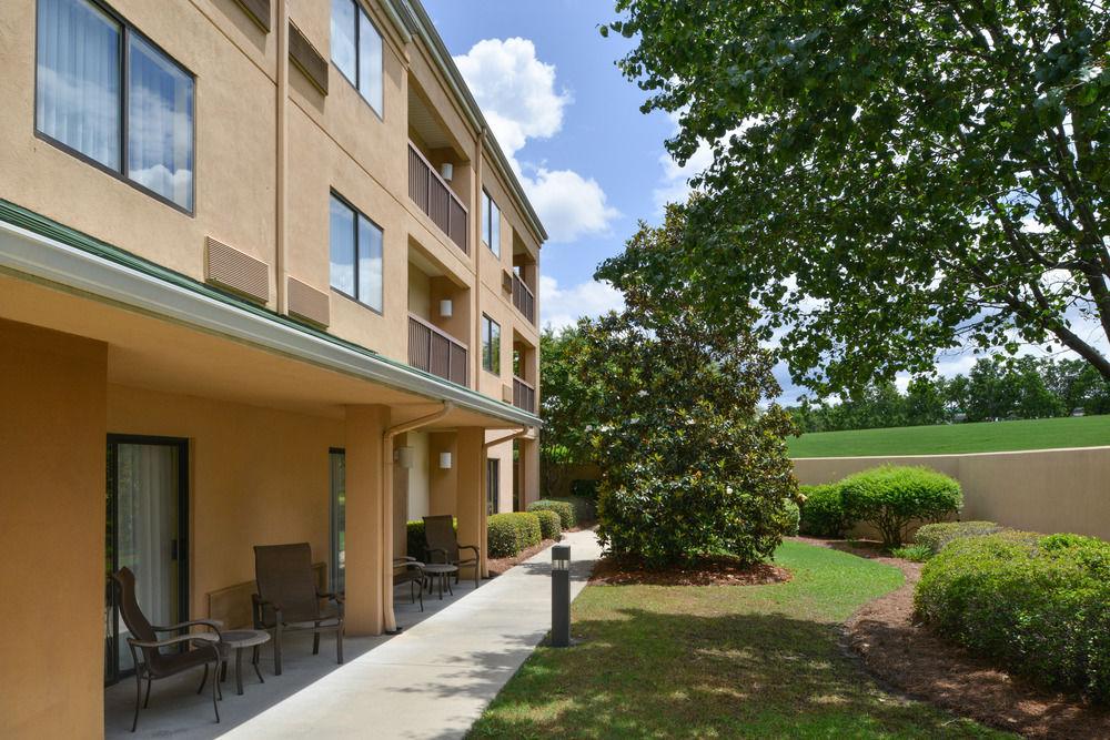 Courtyard By Marriott Columbia Northeast/Fort Jackson Area Exterior foto