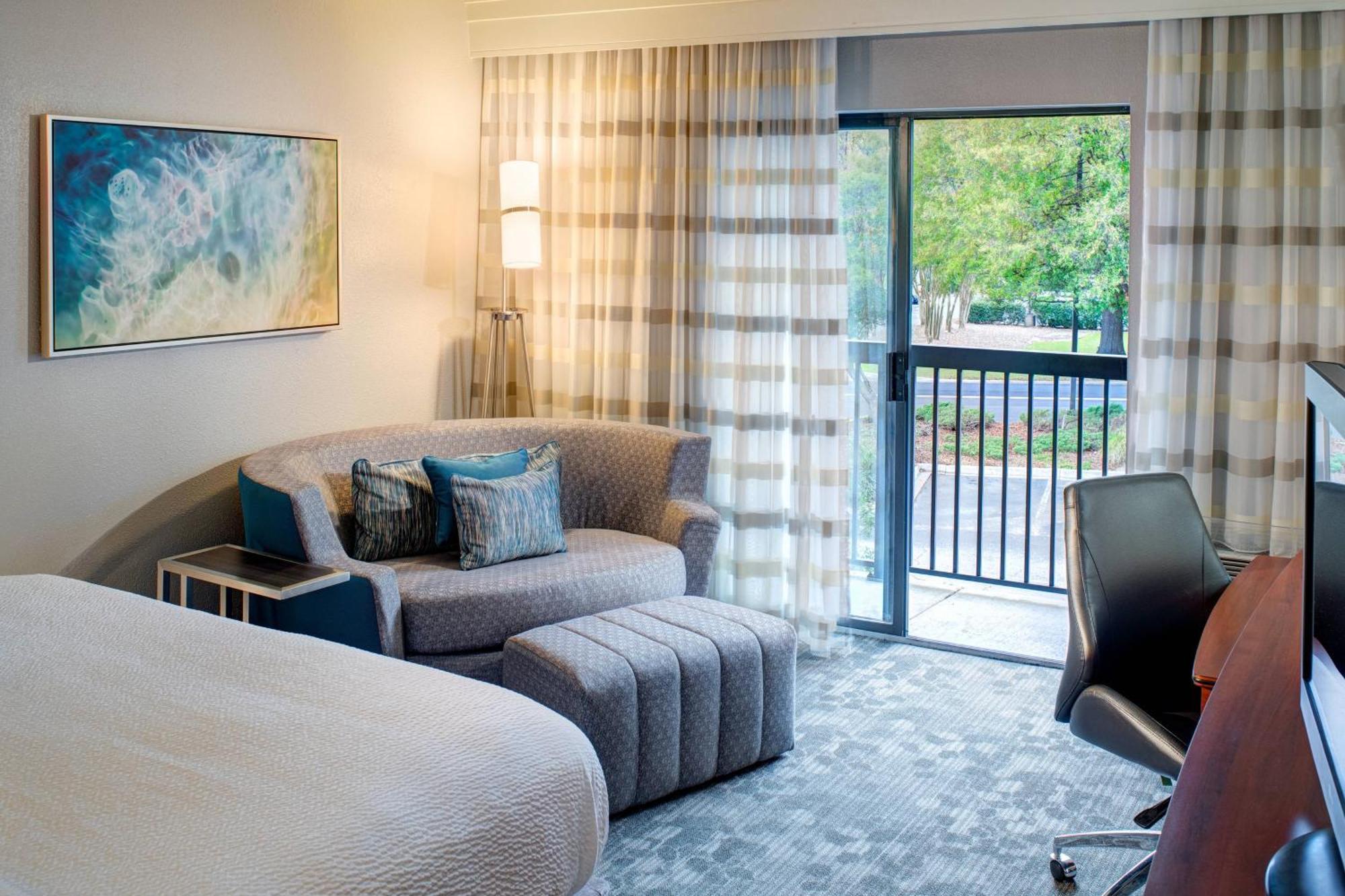 Courtyard By Marriott Columbia Northeast/Fort Jackson Area Exterior foto