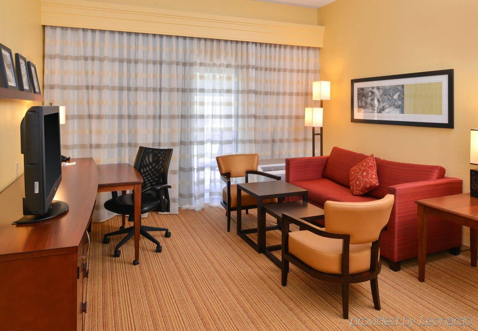 Courtyard By Marriott Columbia Northeast/Fort Jackson Area Exterior foto